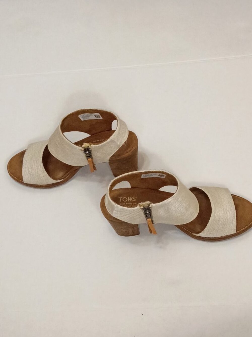 TOMS Majorca Cutout Block Heel Sandals Size 8 Natural Woven - Picture 4 of 7